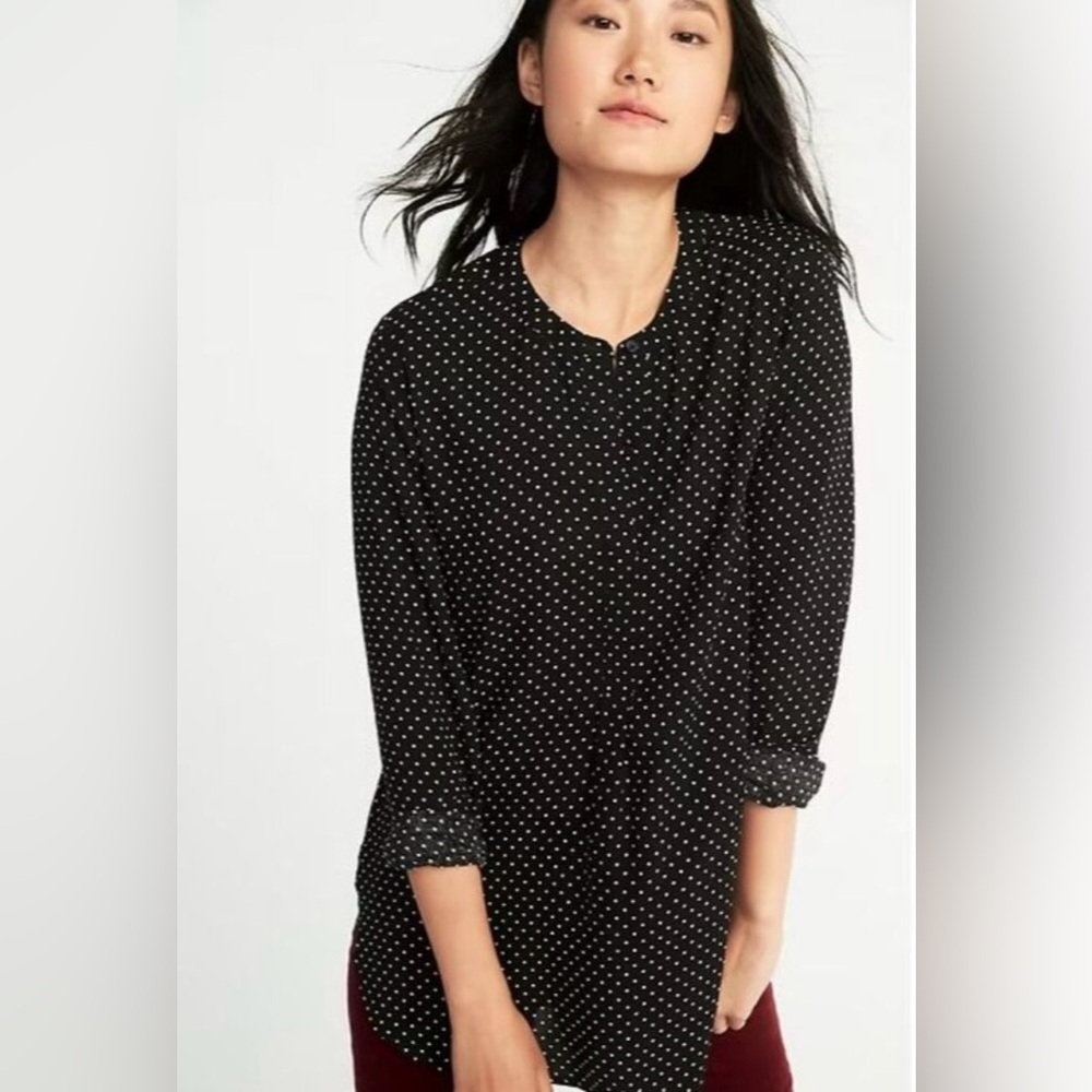 Old Navy Black and White Polka Dot Tunic Blouse
